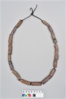 藏品(琉璃珠胸飾)的圖片